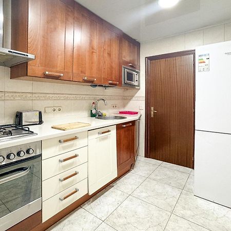Charming Rooms In Shared Apartment Near Camp Nou Barcelona Kültér fotó