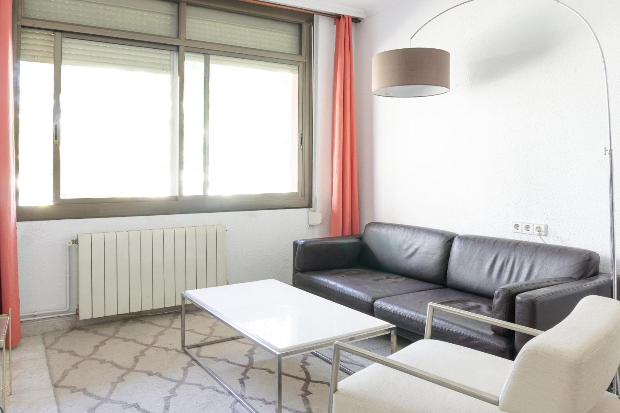 Charming Rooms In Shared Apartment Near Camp Nou Barcelona Kültér fotó