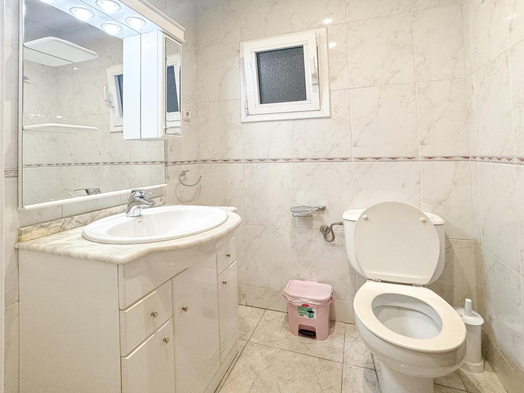 Charming Rooms In Shared Apartment Near Camp Nou Barcelona Kültér fotó