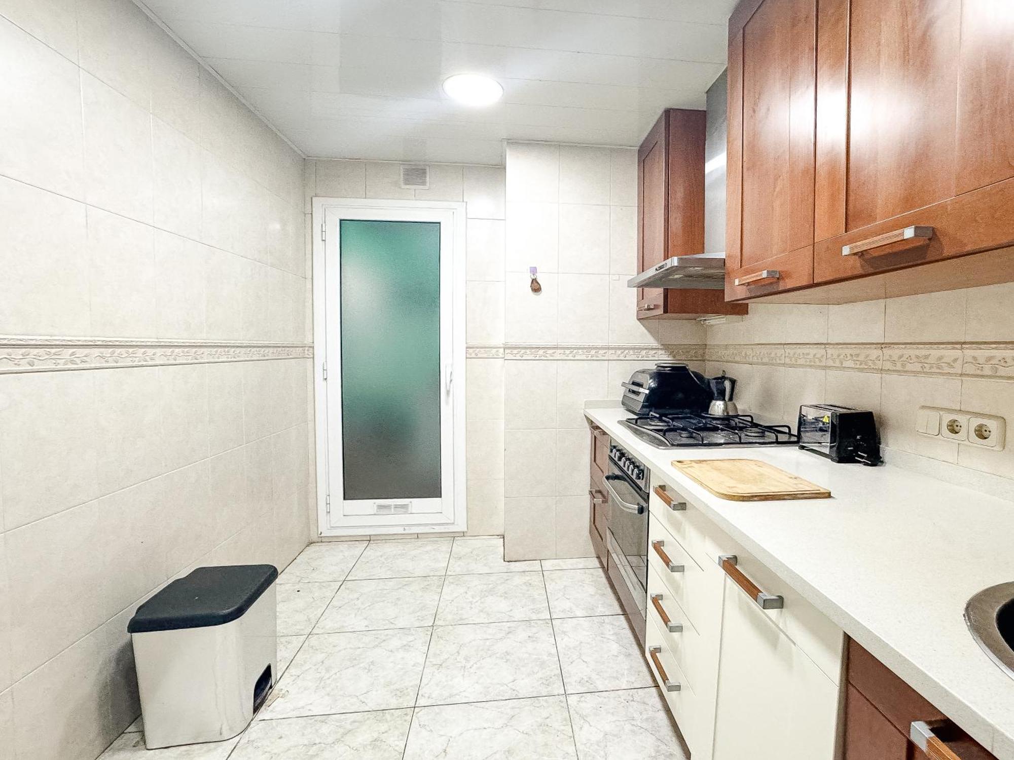 Charming Rooms In Shared Apartment Near Camp Nou Barcelona Kültér fotó