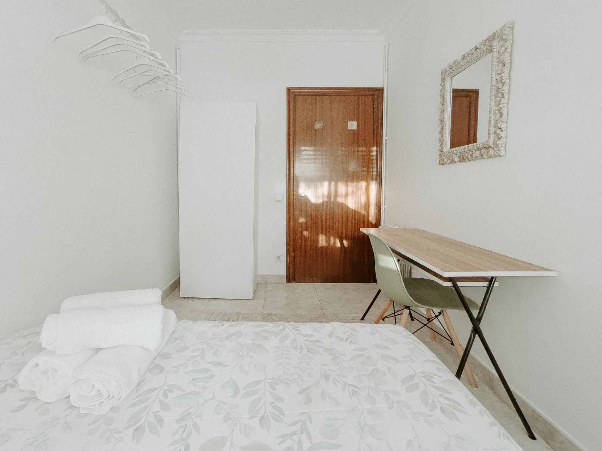 Charming Rooms In Shared Apartment Near Camp Nou Barcelona Szoba fotó