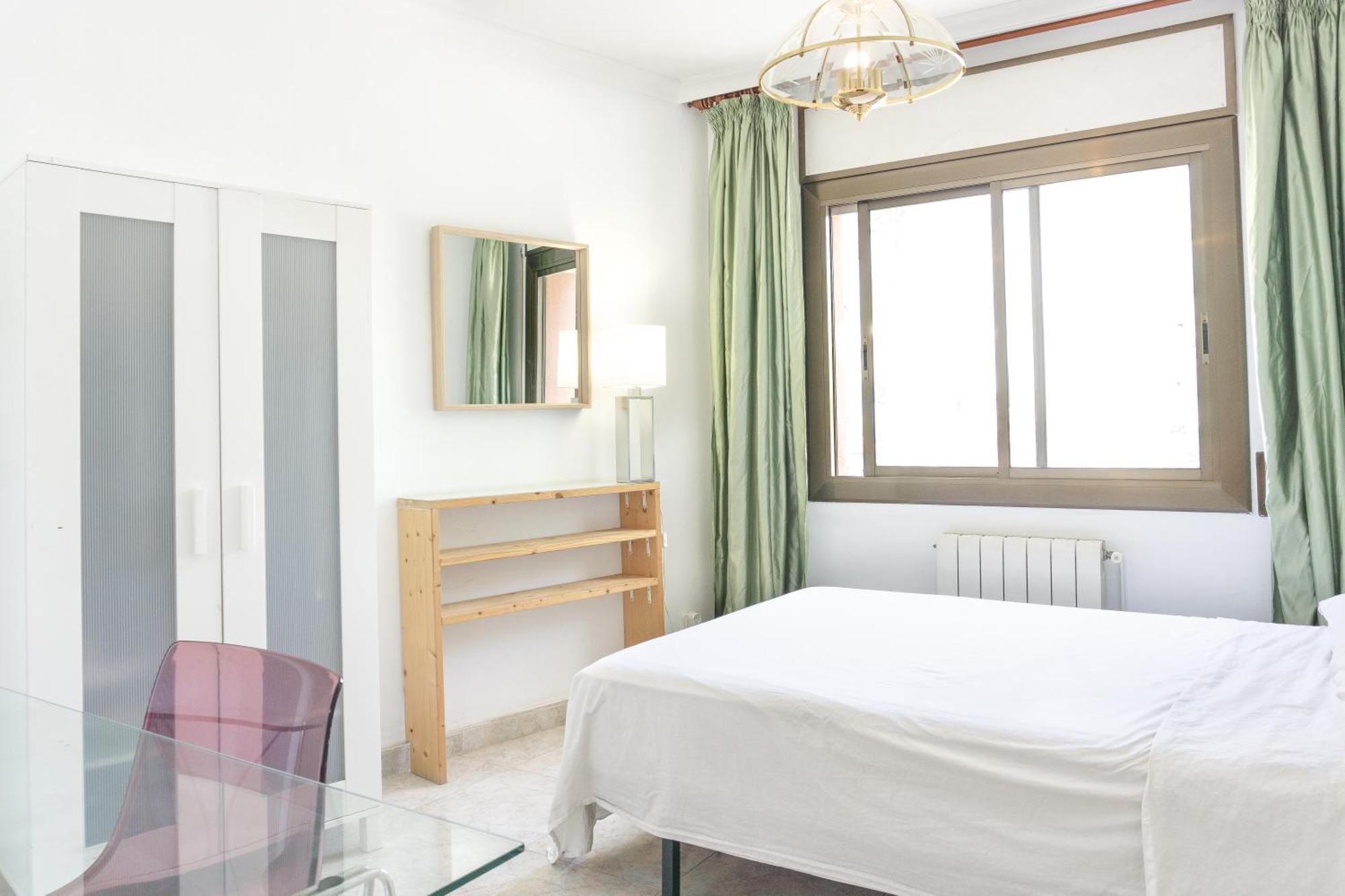 Charming Rooms In Shared Apartment Near Camp Nou Barcelona Kültér fotó